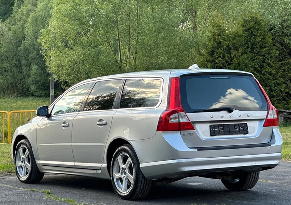 Volvo V70 cena 29900 przebieg: 211600, rok produkcji 2010 z Żary małe 254